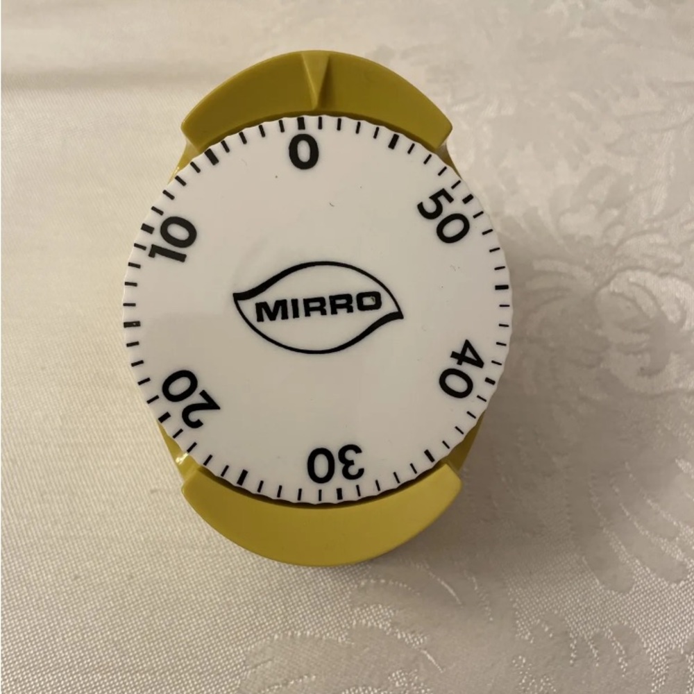 Vintage Mirro timer .